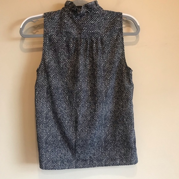 J. Crew Factory | Printed Teagan Ruffled Popover 4 - Picture 4 of 4